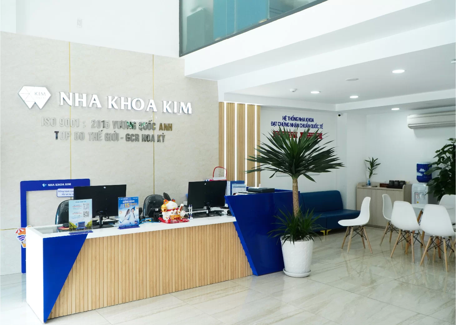 Nha Khoa Kim-Nhận nhiều khách hàng phản hồi tích cực khi tẩy trắng răng 
